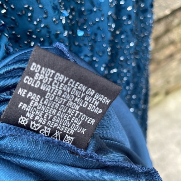 AIDAN MATTOX BEADED SEQUIN BEADED SILK Drape Cold Shoulder Party Dress Size 8 - Picture 4 of 9